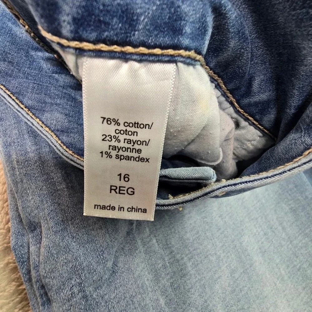 Maurices mid rise